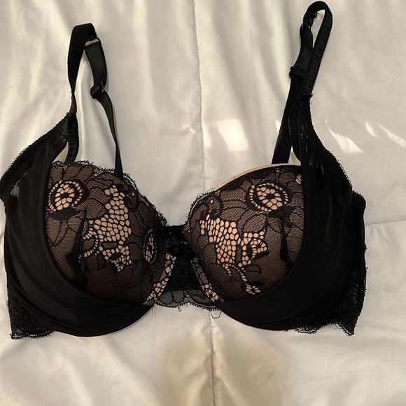 Frederick's of Hollywood Bra